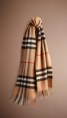 /products/panuelo-burberry-camel-/